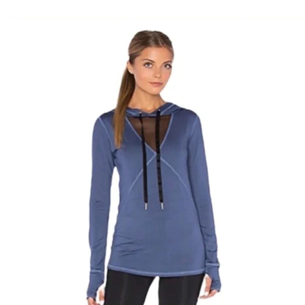 Alala Flyweight Hoodie Tee Pullover